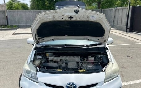 Toyota Prius, 2014 год, 950 000 рублей, 14 фотография