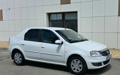 Renault Logan I, 2010 год, 380 000 рублей, 2 фотография