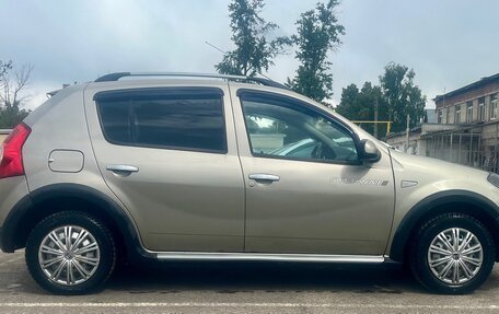 Renault Sandero I, 2011 год, 325 000 рублей, 2 фотография