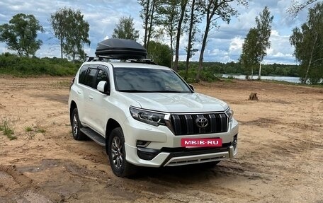 Toyota Land Cruiser Prado 150 рестайлинг 2, 2019 год, 5 900 000 рублей, 6 фотография