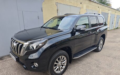 Toyota Land Cruiser Prado 150 рестайлинг 2, 2016 год, 3 850 000 рублей, 2 фотография