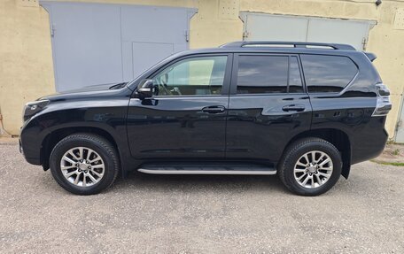 Toyota Land Cruiser Prado 150 рестайлинг 2, 2016 год, 3 850 000 рублей, 3 фотография