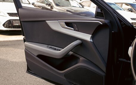 Audi A4, 2019 год, 1 815 000 рублей, 12 фотография