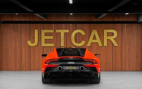 Lamborghini Huracán, 2021 год, 21 800 000 рублей, 8 фотография