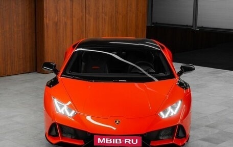 Lamborghini Huracán, 2021 год, 21 800 000 рублей, 5 фотография