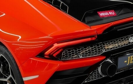 Lamborghini Huracán, 2021 год, 21 800 000 рублей, 11 фотография