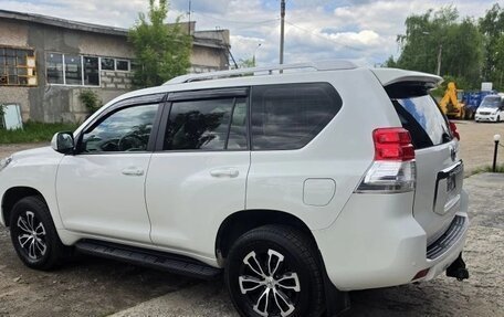 Toyota Land Cruiser Prado 150 рестайлинг 2, 2012 год, 2 700 000 рублей, 2 фотография