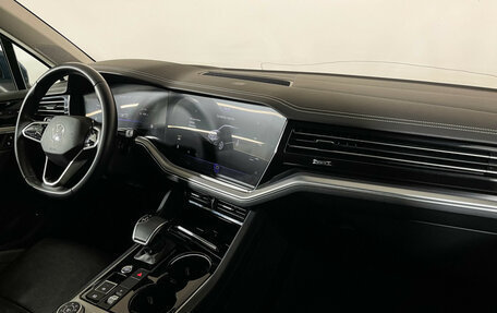 Volkswagen Touareg III, 2022 год, 6 099 000 рублей, 10 фотография