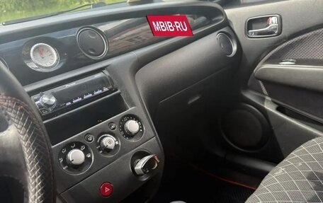 Mitsubishi Outlander III рестайлинг 3, 2004 год, 650 000 рублей, 8 фотография