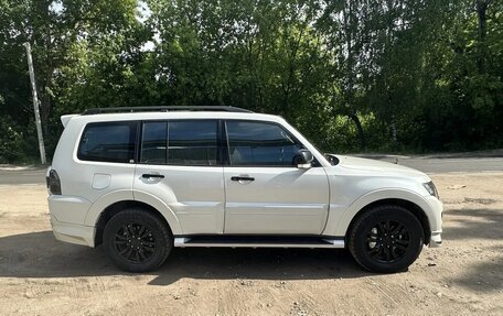 Mitsubishi Pajero IV, 2020 год, 4 150 000 рублей, 3 фотография