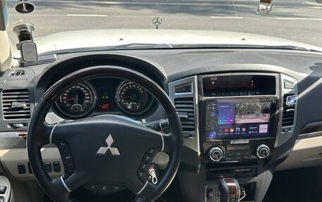 Mitsubishi Pajero IV, 2020 год, 4 150 000 рублей, 11 фотография