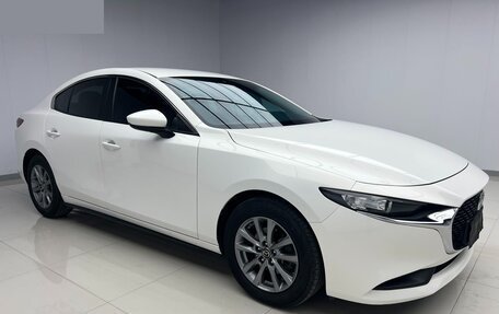 Mazda 3, 2021 год, 2 030 000 рублей, 5 фотография