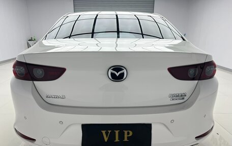 Mazda 3, 2021 год, 2 030 000 рублей, 3 фотография