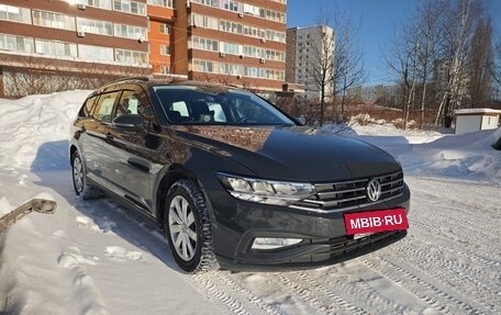 Volkswagen Passat B8 рестайлинг, 2019 год, 2 000 000 рублей, 5 фотография