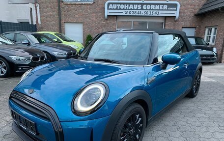 MINI Cabrio, 2022 год, 3 017 000 рублей, 2 фотография