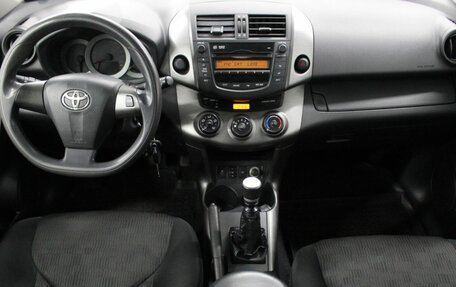Toyota RAV4, 2011 год, 1 375 000 рублей, 18 фотография