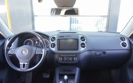 Volkswagen Tiguan I, 2015 год, 1 495 000 рублей, 12 фотография
