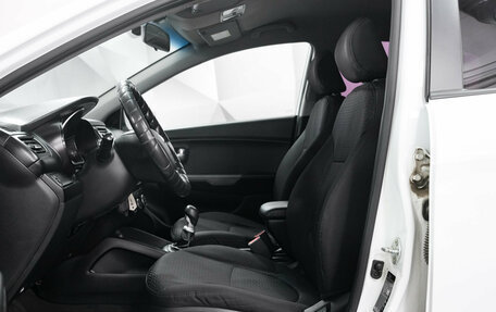 KIA Rio III рестайлинг, 2015 год, 949 000 рублей, 4 фотография