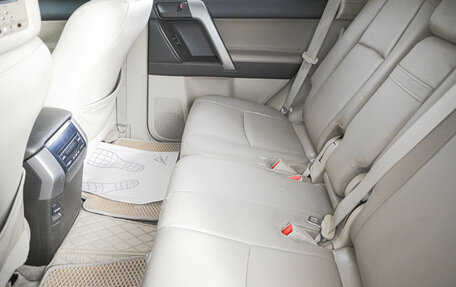 Toyota Land Cruiser Prado 150 рестайлинг 2, 2011 год, 2 299 000 рублей, 10 фотография