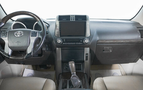 Toyota Land Cruiser Prado 150 рестайлинг 2, 2011 год, 2 299 000 рублей, 14 фотография