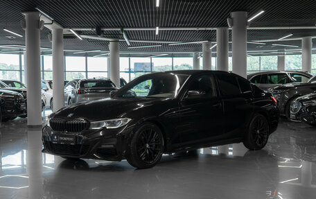 BMW 3 серия, 2019 год, 3 990 000 рублей, 1 фотография