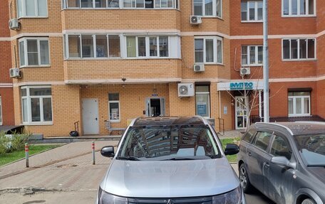 Mitsubishi Outlander III рестайлинг 3, 2014 год, 1 250 000 рублей, 1 фотография