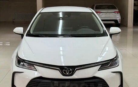Toyota Corolla, 2022 год, 1 611 000 рублей, 2 фотография