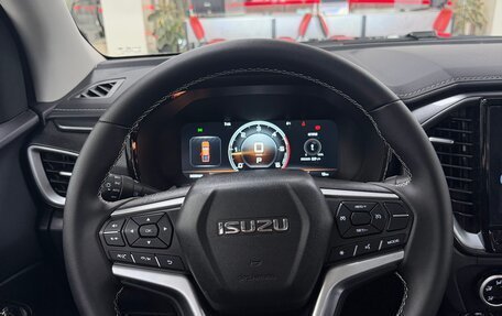 Isuzu D-Max, 2025 год, 3 899 999 рублей, 16 фотография