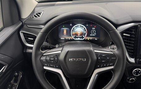 Isuzu D-Max, 2025 год, 3 899 999 рублей, 15 фотография