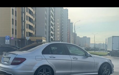Mercedes-Benz C-Класс, 2011 год, 2 150 000 рублей, 4 фотография