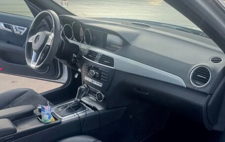 Mercedes-Benz C-Класс, 2011 год, 2 150 000 рублей, 11 фотография