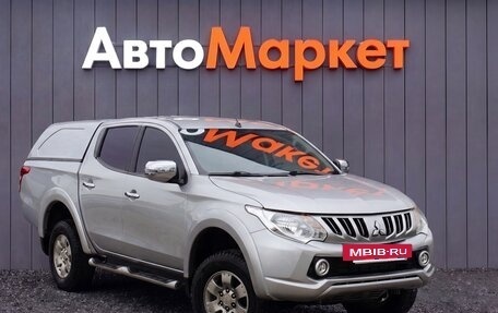 Mitsubishi L200 IV рестайлинг, 2015 год, 1 799 000 рублей, 16 фотография