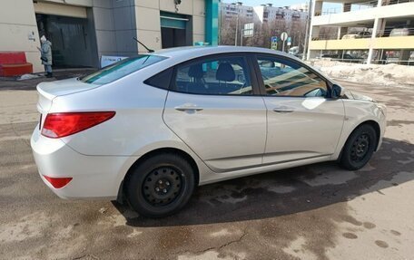 Hyundai Solaris II рестайлинг, 2016 год, 850 000 рублей, 5 фотография