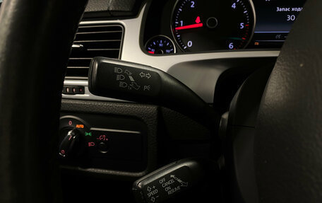 Volkswagen Touareg III, 2012 год, 2 015 000 рублей, 19 фотография
