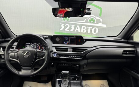 Lexus UX I, 2019 год, 2 690 000 рублей, 11 фотография