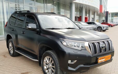 Toyota Land Cruiser Prado 150 рестайлинг 2, 2020 год, 6 948 000 рублей, 3 фотография