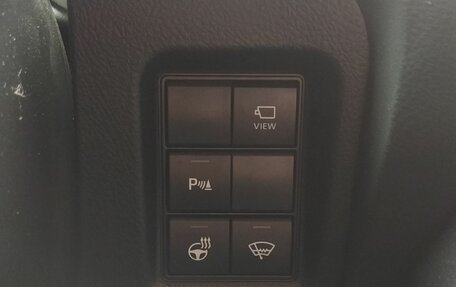 Toyota Land Cruiser Prado 150 рестайлинг 2, 2020 год, 6 948 000 рублей, 13 фотография