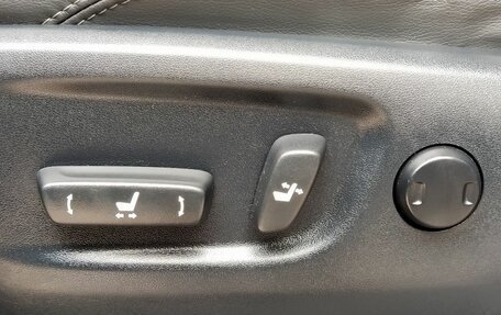 Toyota Land Cruiser Prado 150 рестайлинг 2, 2020 год, 6 948 000 рублей, 22 фотография