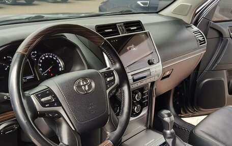Toyota Land Cruiser Prado 150 рестайлинг 2, 2020 год, 6 948 000 рублей, 23 фотография