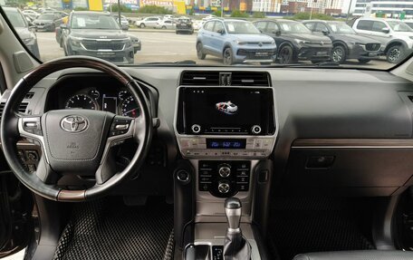 Toyota Land Cruiser Prado 150 рестайлинг 2, 2020 год, 6 948 000 рублей, 25 фотография