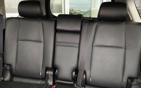 Toyota Land Cruiser Prado 150 рестайлинг 2, 2020 год, 6 948 000 рублей, 31 фотография