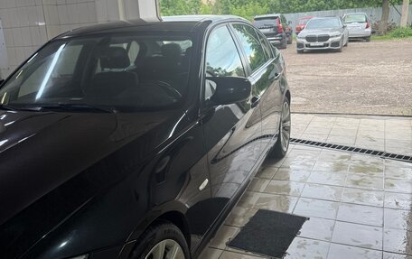 BMW 3 серия, 2011 год, 920 000 рублей, 3 фотография