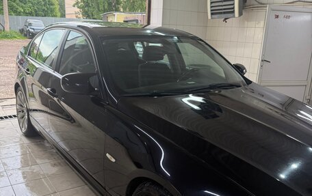 BMW 3 серия, 2011 год, 920 000 рублей, 2 фотография