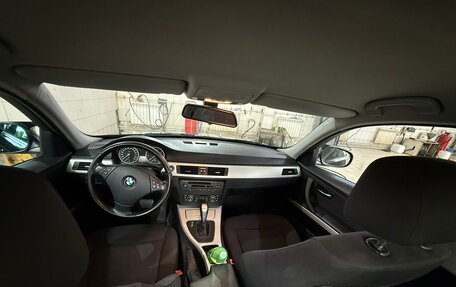 BMW 3 серия, 2011 год, 920 000 рублей, 11 фотография