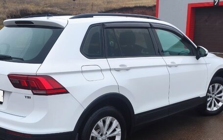 Volkswagen Tiguan II, 2018 год, 2 100 000 рублей, 7 фотография