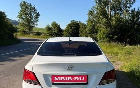 Hyundai Solaris II рестайлинг, 2016 год, 655 000 рублей, 2 фотография