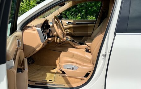 Porsche Cayenne III, 2010 год, 2 900 000 рублей, 20 фотография