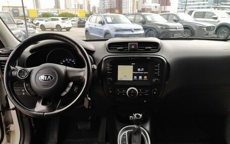 KIA Soul II рестайлинг, 2018 год, 1 919 000 рублей, 26 фотография