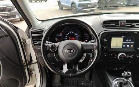 KIA Soul II рестайлинг, 2018 год, 1 919 000 рублей, 28 фотография