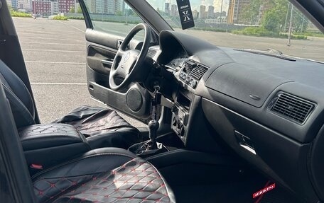 Volkswagen Golf IV, 2001 год, 270 000 рублей, 11 фотография